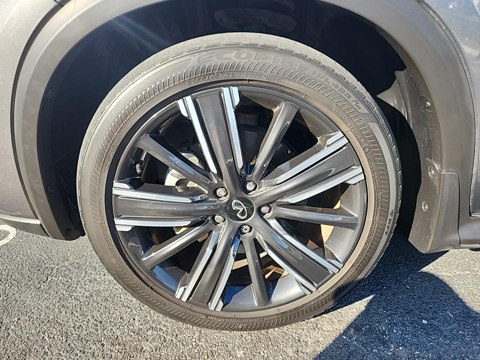 2021 INFINITI QX50 LUXE