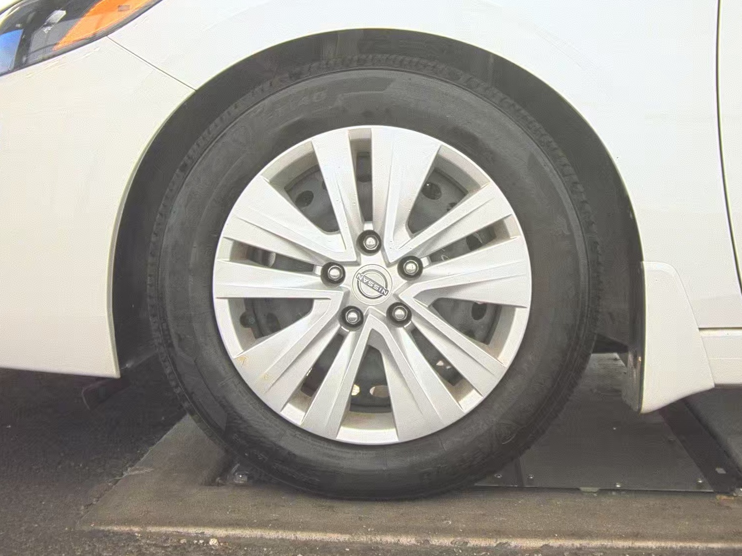 NISSAN SENTRA - 9
