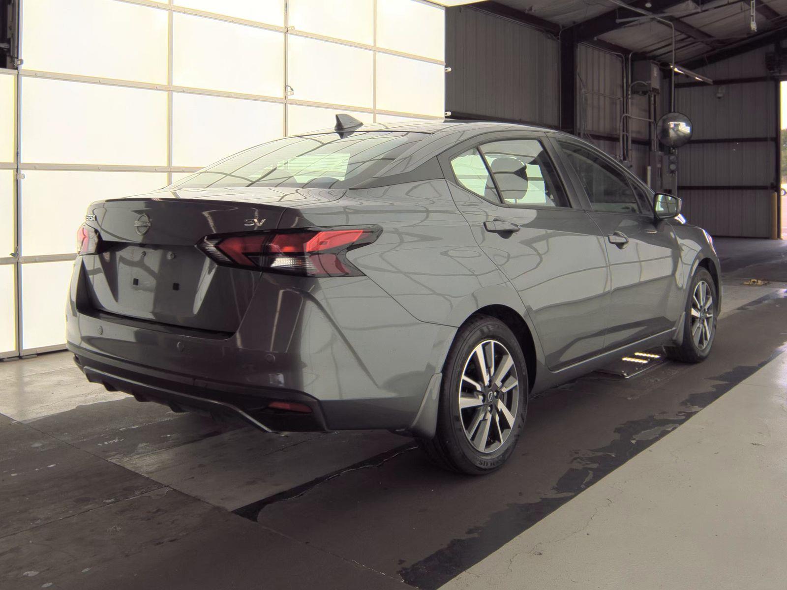 NISSAN VERSA - 5
