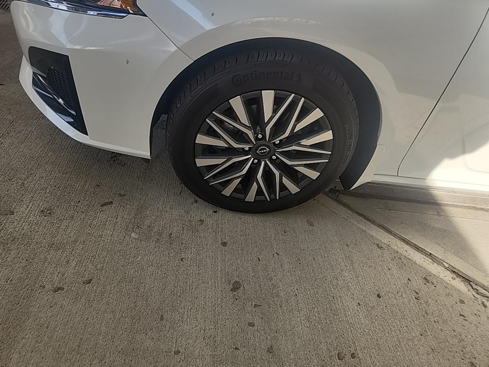 2023 Nissan Altima SV
