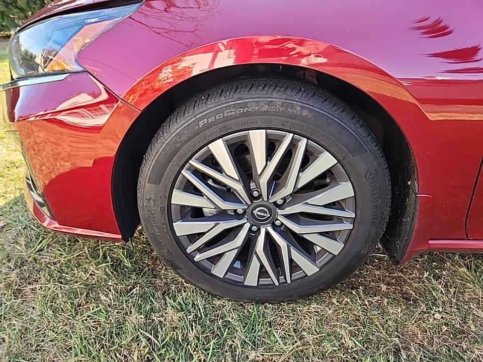 2023 Nissan Altima SV