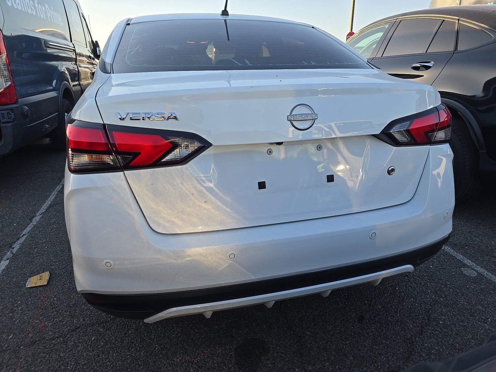 NISSAN VERSA - 5