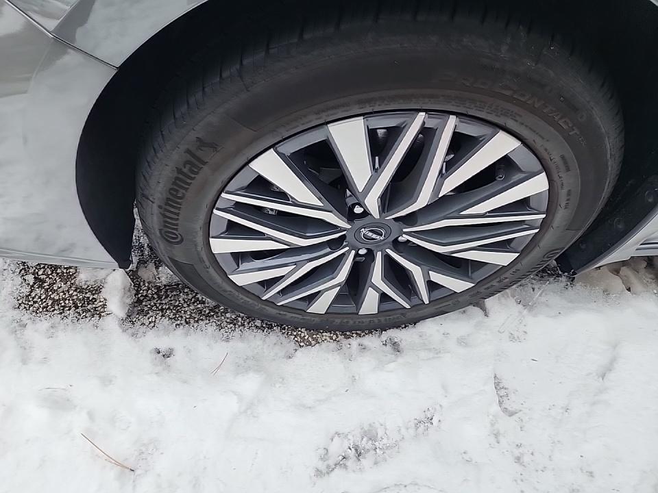 2023 Nissan Altima SV