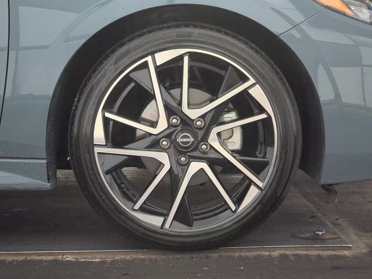 NISSAN SENTRA - 10