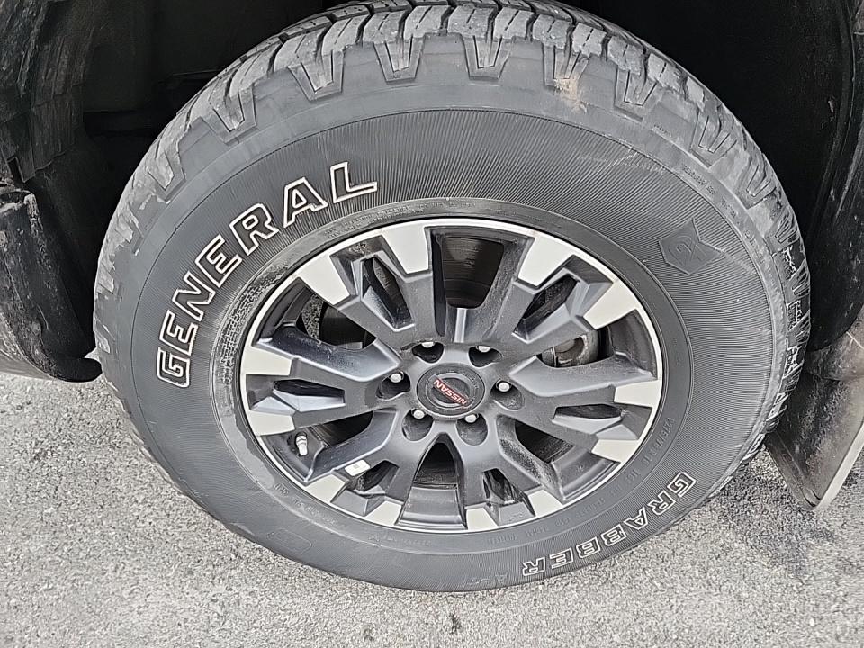 2021 Nissan TITAN PRO-4X Crew Cab Extra Short Bed