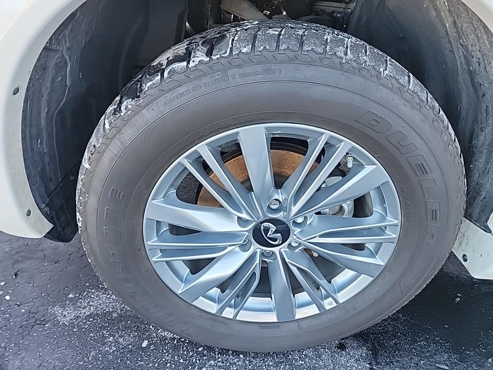 2022 INFINITI QX80 LUXE