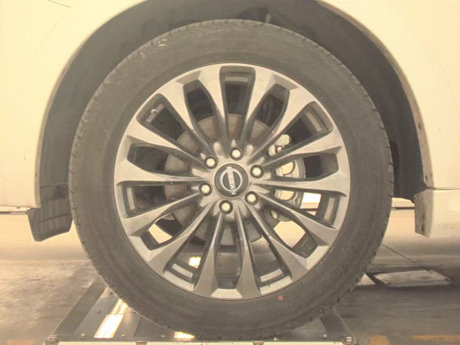 NISSAN ARMADA - 9
