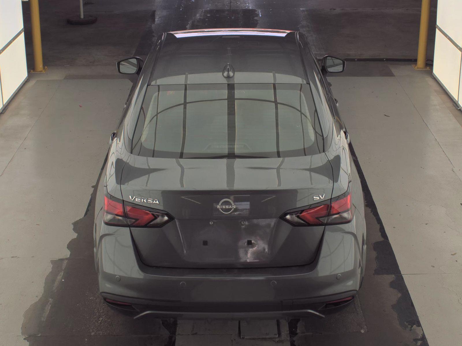 NISSAN VERSA - 6