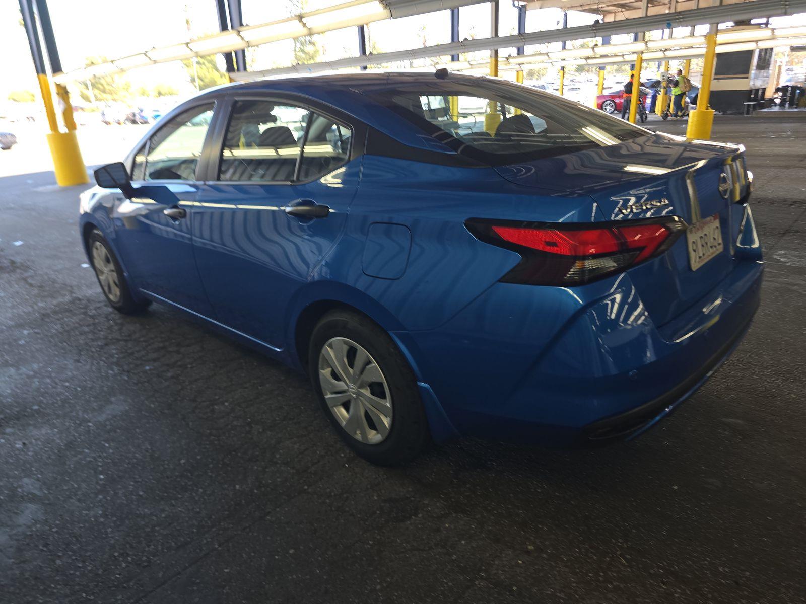 NISSAN VERSA - 6