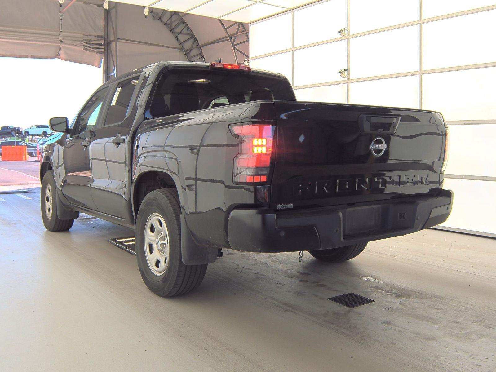 2022 Nissan Frontier S Crew Cab Short Bed