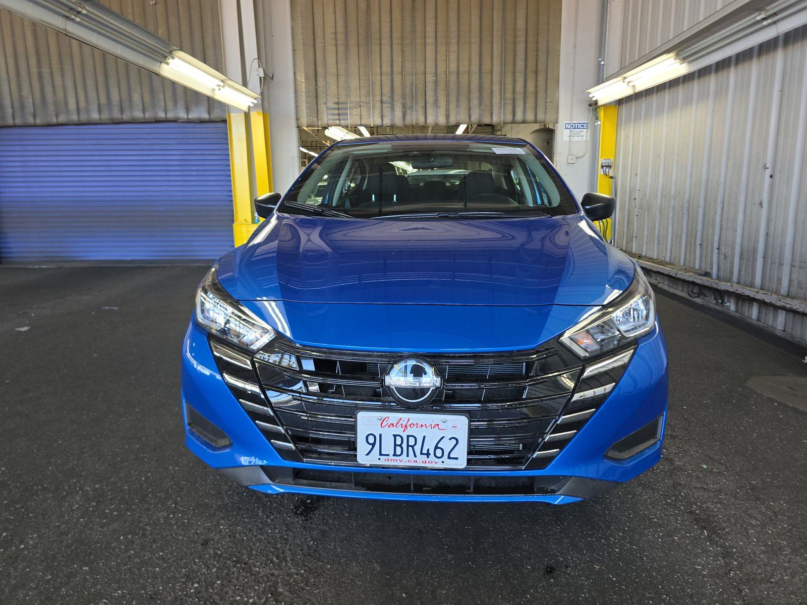 NISSAN VERSA - 2