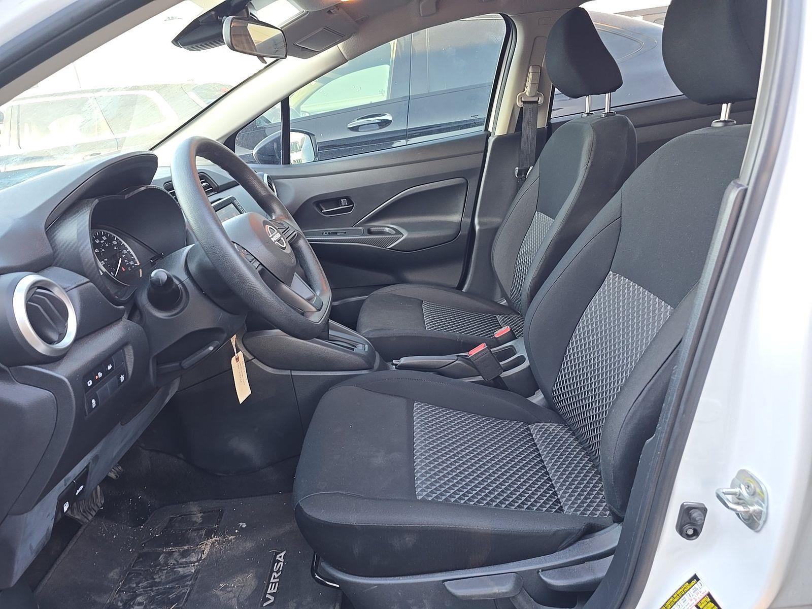 NISSAN VERSA - 7